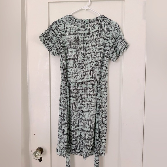 Banana Republic mini dress NWT - Picture 7 of 9